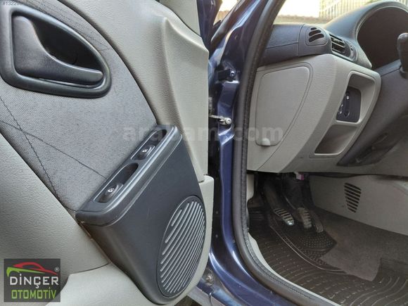 2004/ SIFIR MOTOR/ DÜŞÜK KM/ KLİMA/ EXPER RAPORLU CLIO 1.5 DCI