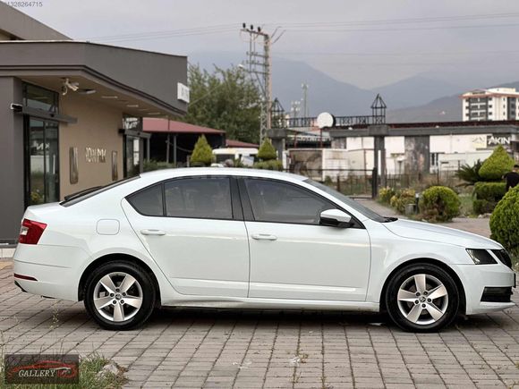GALLERY 80'DEN 1.6 TDI OCTAVİA