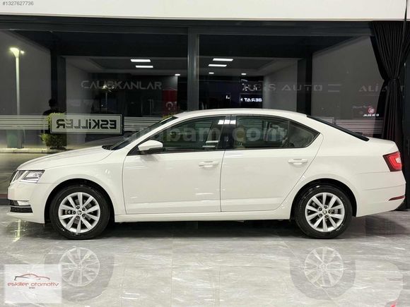 Eskiller'dn 2017 1.6 TDI Style 53.000 Km Octavia Emsalsiz