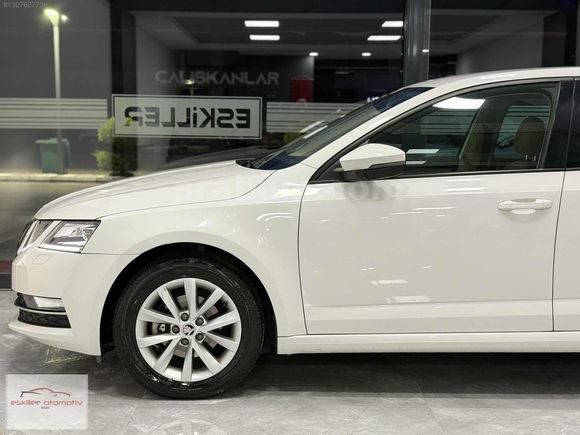 Eskiller'dn 2017 1.6 TDI Style 53.000 Km Octavia Emsalsiz