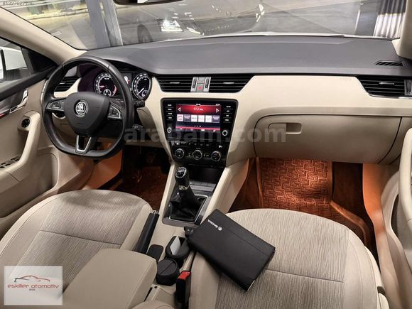 Eskiller'dn 2017 1.6 TDI Style 53.000 Km Octavia Emsalsiz