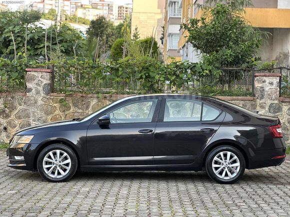 YUSEF AUTO|2017 SKODA OCTAVİA STYLE HATASIZ BOYASIZ 156 BİNDE