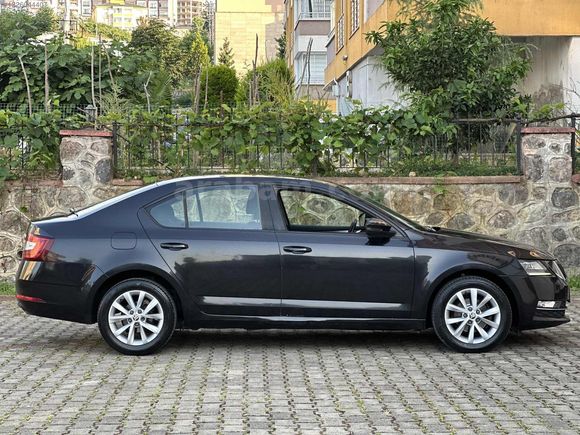 YUSEF AUTO|2017 SKODA OCTAVİA STYLE HATASIZ BOYASIZ 156 BİNDE