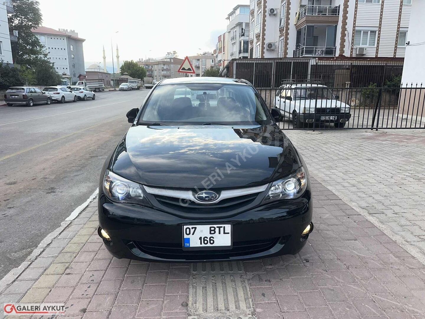 Galeriden Subaru Impreza 1.5 FWD 2010 Model Antalya 255.000 km Siyah 2