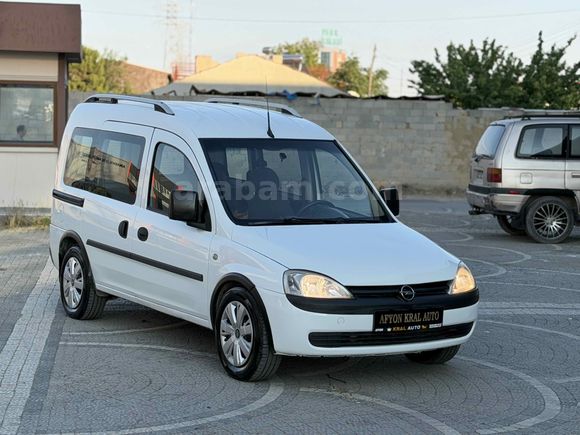 Galeriden Opel Combo 1.3 CDTI City Plus 2011 Model Afyonkarahisar