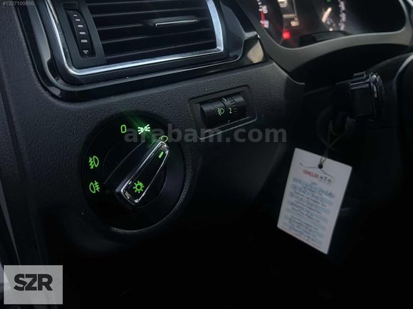 SZR MOTORS DAN 2016 MODEL 1.4 DİZEL SKODA RAPİP STYLE