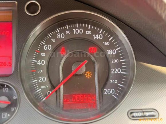 DÜŞÜK KM DEĞİŞENSİZ 2006 PASSAT
