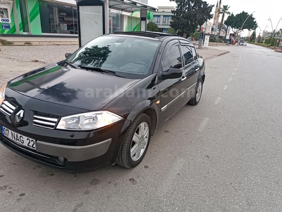 Sahibinden Renault Megane 1.6 Dynamique 2004 Model  330.000 km Siyah
