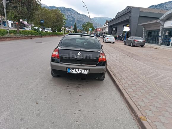 Sahibinden Renault Megane 1.6 Dynamique 2004 Model  330.000 km Siyah