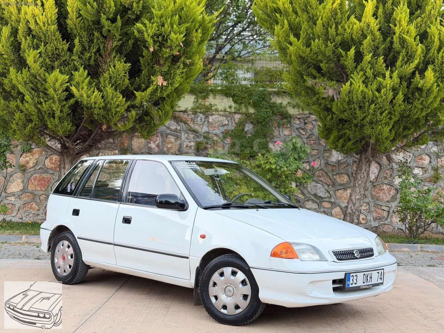 Galeriden Suzuki Swift 1.3 GLX 2001 Model Tokat 137.000 km Beyaz 1