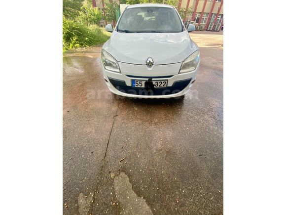 Sahibinden Değişensiz Temiz Renault Megane 1.5 dCi Dynamique 2012 Model 