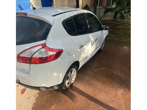 Sahibinden Değişensiz Temiz Renault Megane 1.5 dCi Dynamique 2012 Model 