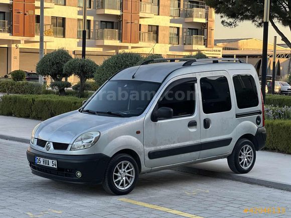 İhtiyar amcadan KANGOO 1,5 dizel klimalı ÇİFT SÜRGÜ