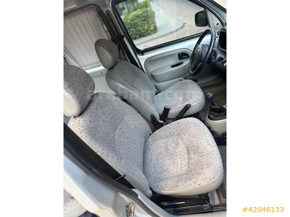 İhtiyar amcadan KANGOO 1,5 dizel klimalı ÇİFT SÜRGÜ
