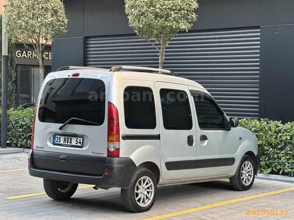İhtiyar amcadan KANGOO 1,5 dizel klimalı ÇİFT SÜRGÜ