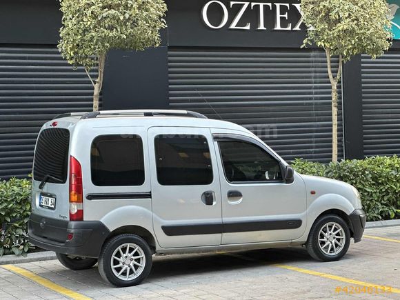 İhtiyar amcadan KANGOO 1,5 dizel klimalı ÇİFT SÜRGÜ