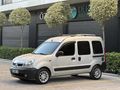 İhtiyar amcadan KANGOO 1,5 dizel klimalı ÇİFT SÜRGÜ