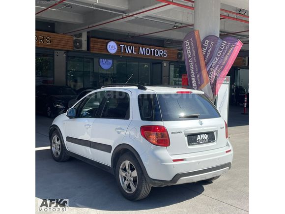AFK'dan SUZUKI SK4 -TAMAMINA - KREDİ KARTINA 12 TAKSIT