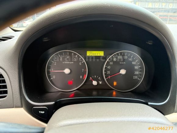 HUYUNDAİ ACCENT ERA 1.4 TEAM 208 BİNDE