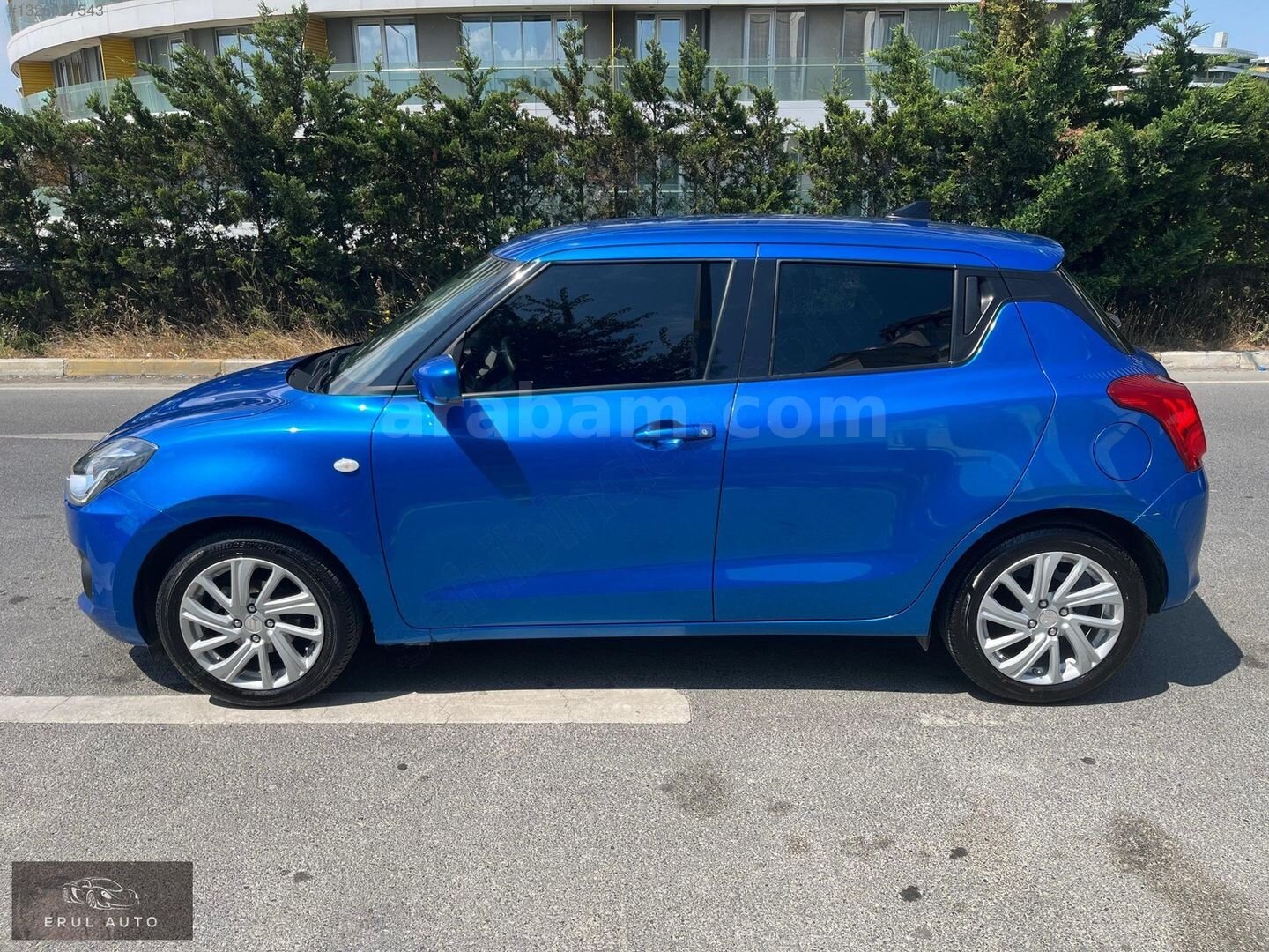 Galeriden Suzuki Swift 1.2 Hibrit GL Techno 2023 Model İstanbul 18.000 km Mavi 4