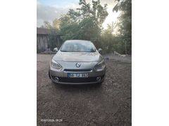 Sahibinden Renault Fluence 1.5 dCi Extreme 2011 Model  220.000 km Bej