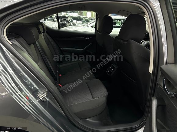 *YUNUS AUTO* 2023 OCTAVİA 1.0 e-Tec ELİTE LASMAN RENK XENON/CAR