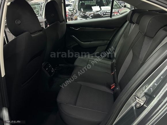 *YUNUS AUTO* 2023 OCTAVİA 1.0 e-Tec ELİTE LASMAN RENK XENON/CAR