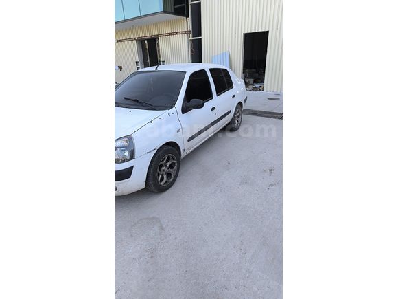Sahibinden Renault Clio 1.5 dCi Alize 2006 Model  345.000 km Beyaz