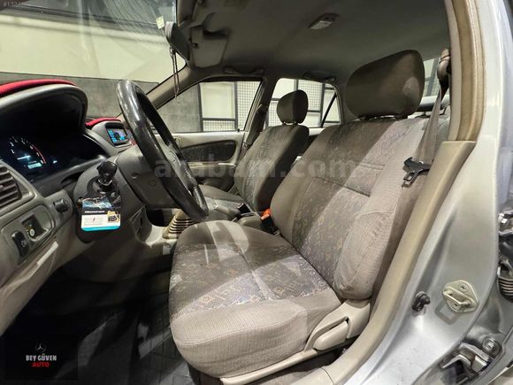 BEYGÜVEN AUTO DAN EMSALSİZ TEMİZLİKTE COROLLA TERRA