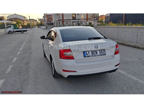 225 BİNDE OCTAVİA TAKAS OLUR