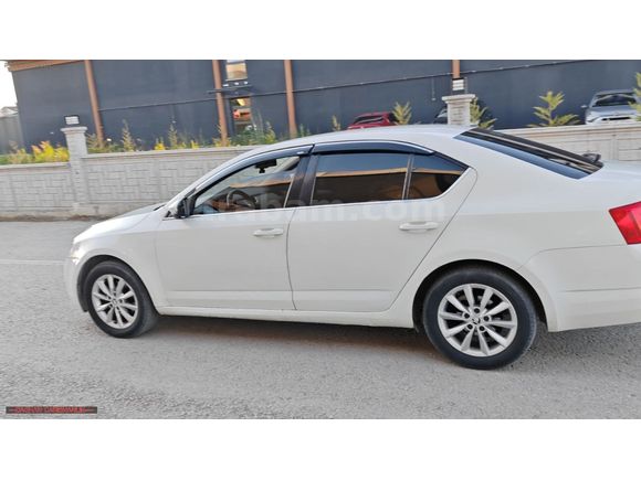 225 BİNDE OCTAVİA TAKAS OLUR