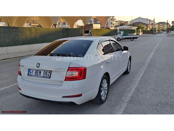 225 BİNDE OCTAVİA TAKAS OLUR