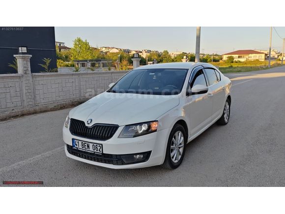225 BİNDE OCTAVİA TAKAS OLUR