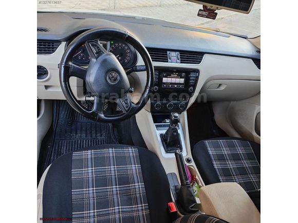 225 BİNDE OCTAVİA TAKAS OLUR