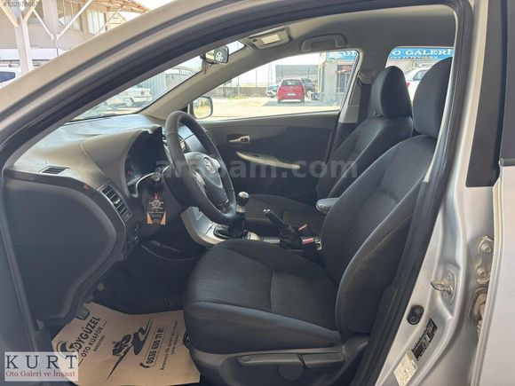DEĞİŞENSİZ TOYOTA COROLLA 1.4 D-4D ELEGANT NAVİGASYON GERİ GÖRÜŞ