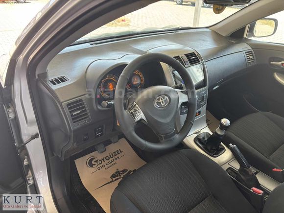 DEĞİŞENSİZ TOYOTA COROLLA 1.4 D-4D ELEGANT NAVİGASYON GERİ GÖRÜŞ
