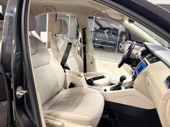 CEYLAN AUTODAN-STYLE-OCTAVİA-DİZEL-OTOMATİK-GERİ GÖRÜŞ-BEJ-