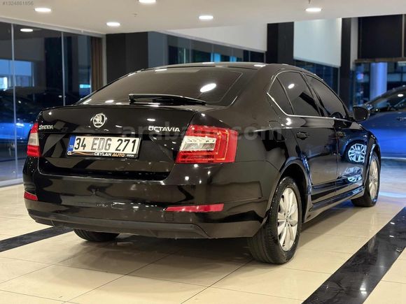 CEYLAN AUTODAN-STYLE-OCTAVİA-DİZEL-OTOMATİK-GERİ GÖRÜŞ-BEJ-