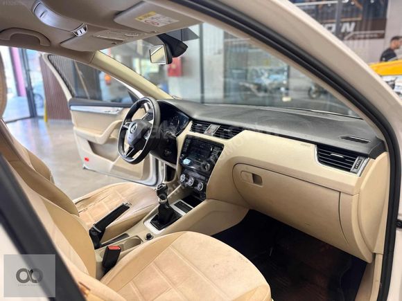 2016 ÇIKIŞ TEMİZ AİLE ARACI SKODA OCTAVİA
