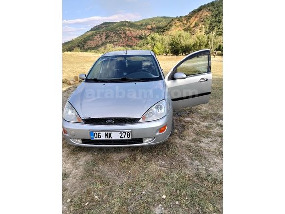 Sahibinden Ford Focus 1.6 Ghia 2001 Model