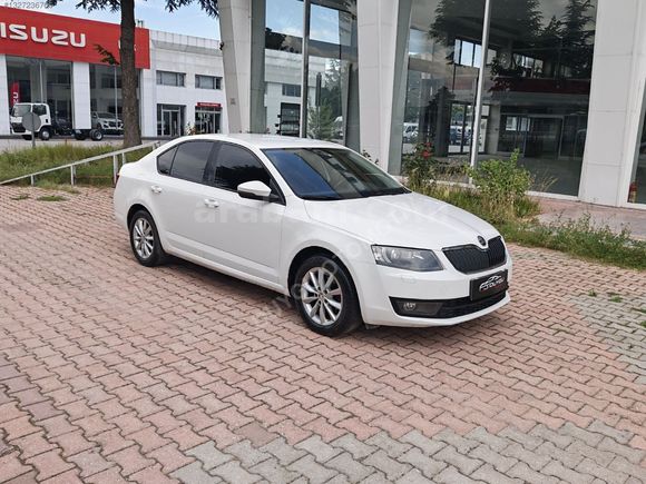 DÜŞÜK KLOMETRE OKTAVIA STYLE CR