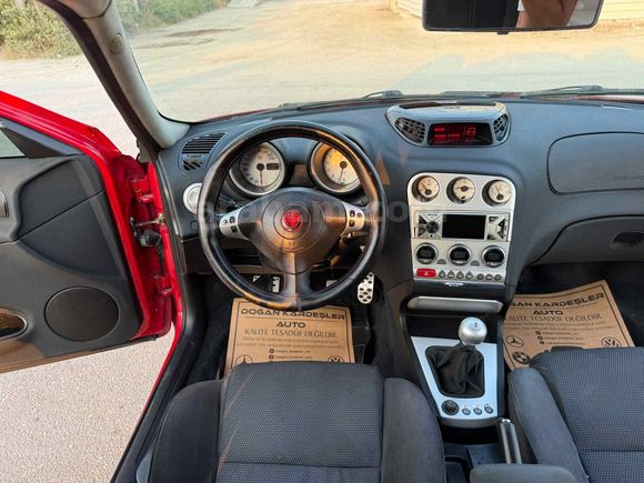 Galeriden Alfa Romeo 156 2.0 TS 2004 Model Adana
