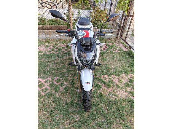 Memurdan TVS Apache RTR 200