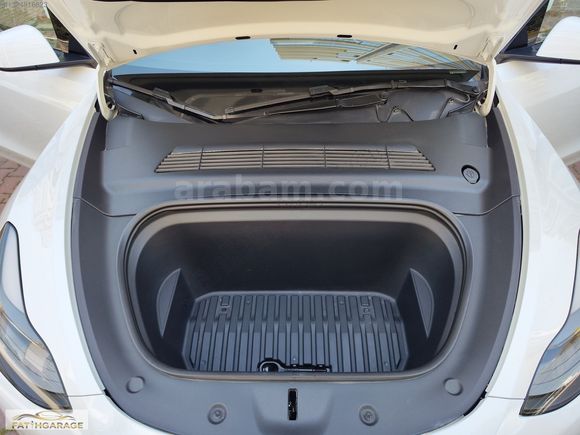 2024 TESLA MODEL Y RWD LEGACY 33500 KM.DE...