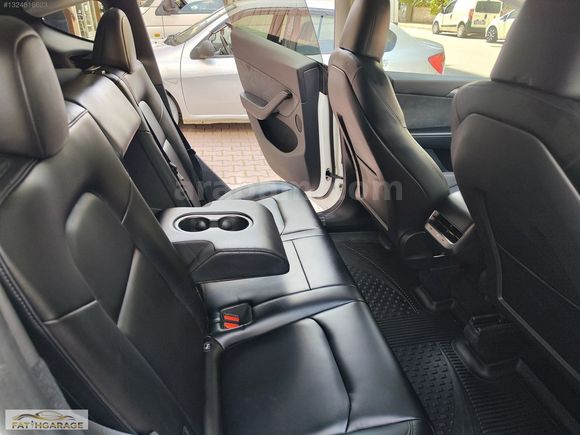 2024 TESLA MODEL Y RWD LEGACY 33500 KM.DE...