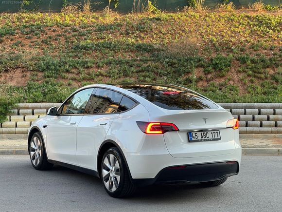 2024 TESLA MODEL Y LEGACY STANDARD RANGE RWD