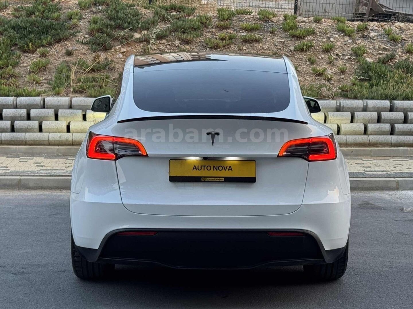 Galeriden Tesla Model Y RWD (Legacy) 2024 Model İstanbul 40.500 km Beyaz 5