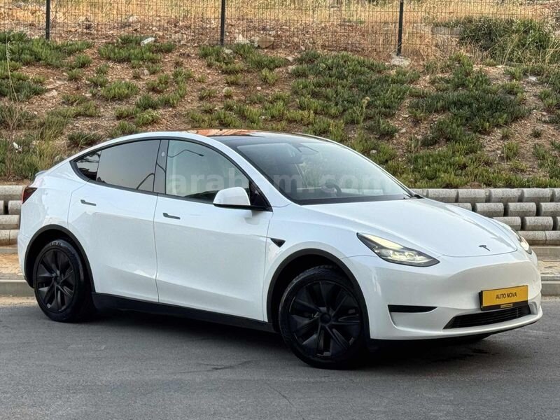 Galeriden Tesla Model Y RWD (Legacy) 2024 Model İstanbul 40.500 km Beyaz