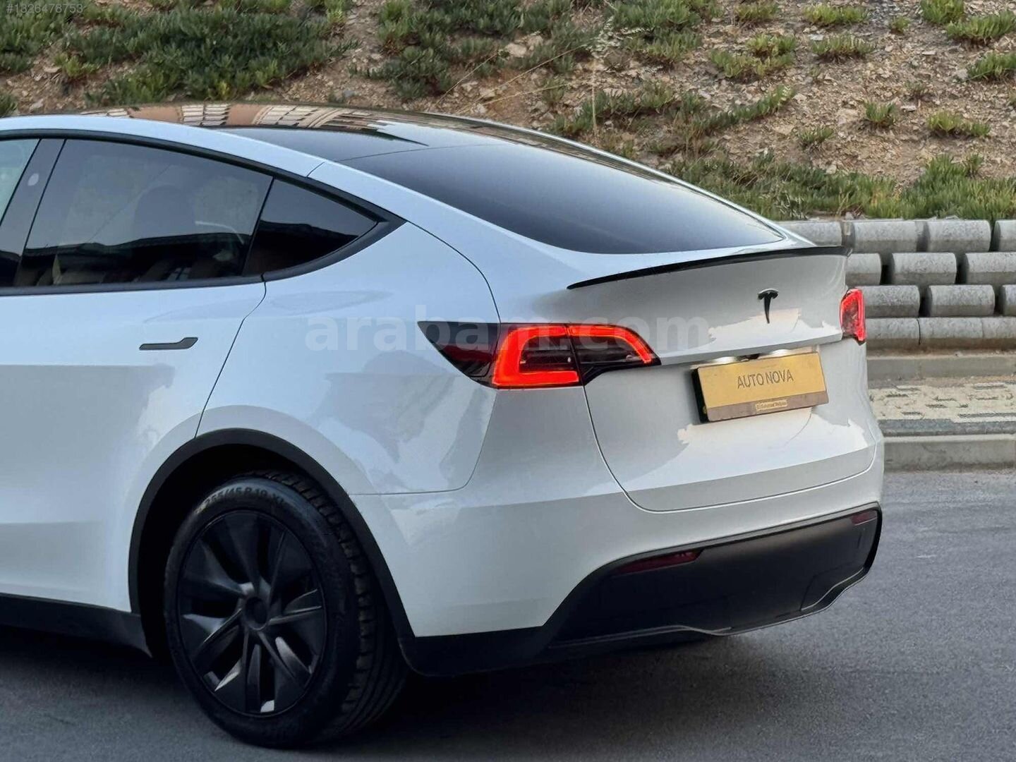 Galeriden Tesla Model Y RWD (Legacy) 2024 Model İstanbul 40.500 km Beyaz 7