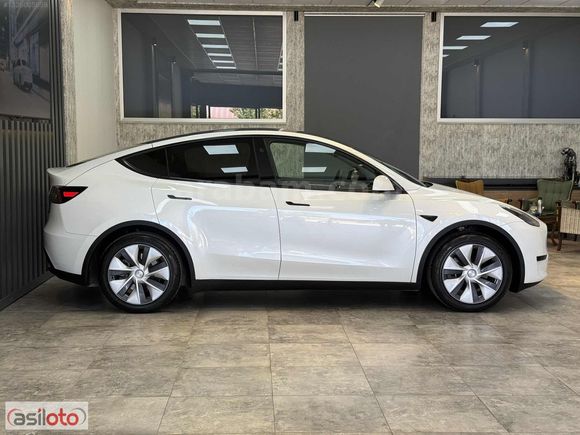ASİL'den BOYASIZ 2024 Tesla Model Y Standart FULL PPF